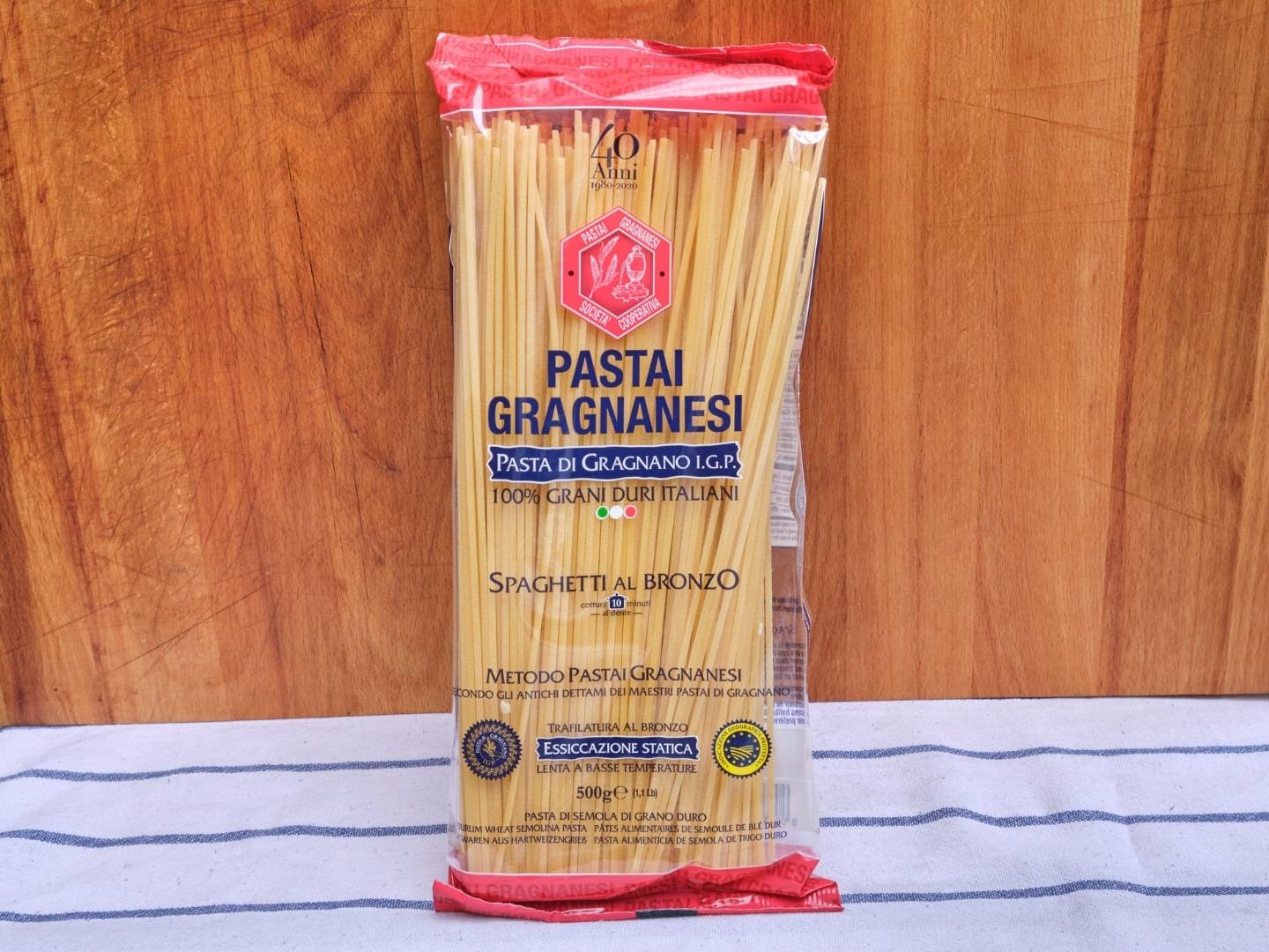Fai la tua spesa online di qualità su Vivery direttamente dai piccoli negozi di Milano e ricevi in giornata Spaghetti. Vivery è il tuo negozio online di qualità, dove trovi i migliori prodotti da dispensa come conserve, snak, passate, sughi, legumi e tanto altro. Scopri su Vivery la nostra selezione di prodotti da dispensa. Consegna in giornata e al piano in tutta Milano!