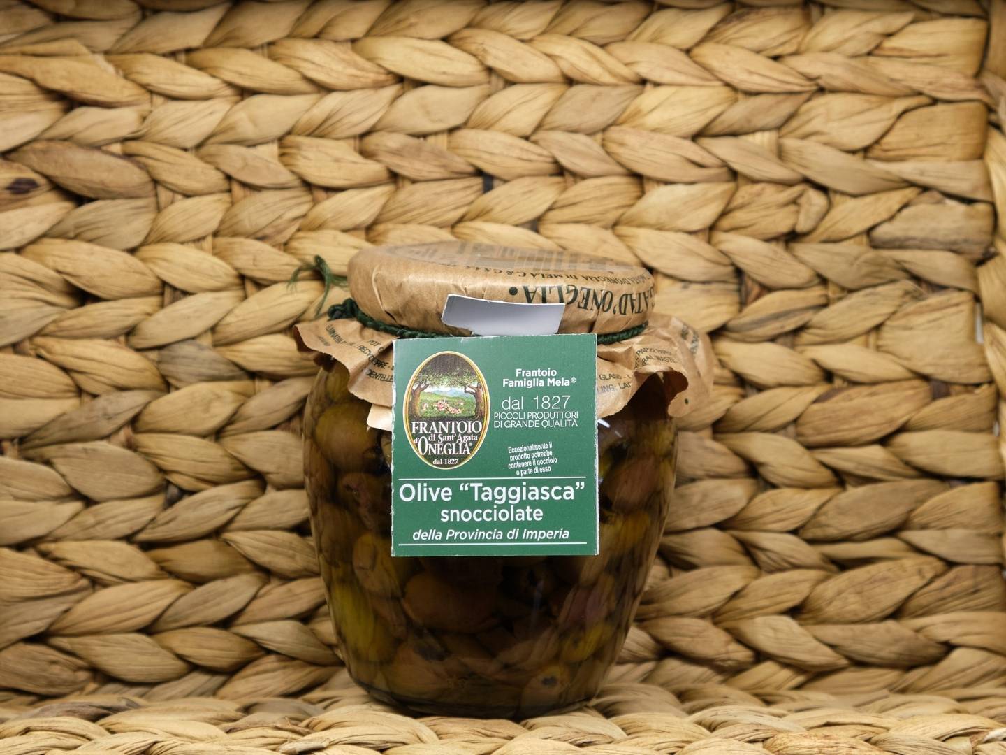 Fai la tua spesa online di qualità su Vivery direttamente dai piccoli negozi di Milano e ricevi in giornata Olive taggiasche denocciolate. Vivery è il tuo negozio online di qualità, dove trovi i migliori prodotti da dispensa come conserve, snak, passate, sughi, legumi e tanto altro. Scopri su Vivery la nostra selezione di prodotti da dispensa. Consegna in giornata e al piano in tutta Milano!