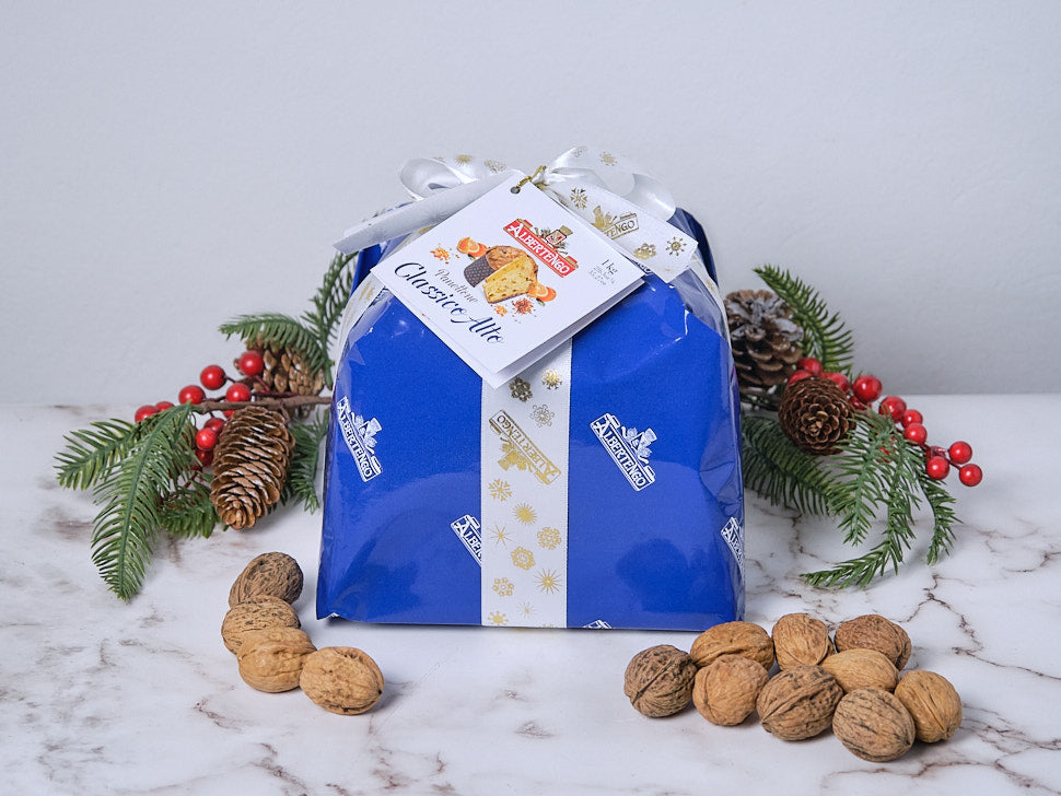 Fai la tua spesa online di qualità su Vivery direttamente dai piccoli negozi di Milano e ricevi in giornata Panettone classico alto. Vivery è il tuo negozio online di qualità, dove trovi i migliori prodotti da dispensa come conserve, snak, passate, sughi, legumi e tanto altro. Scopri su Vivery la nostra selezione di prodotti da dispensa. Consegna in giornata e al piano in tutta Milano!