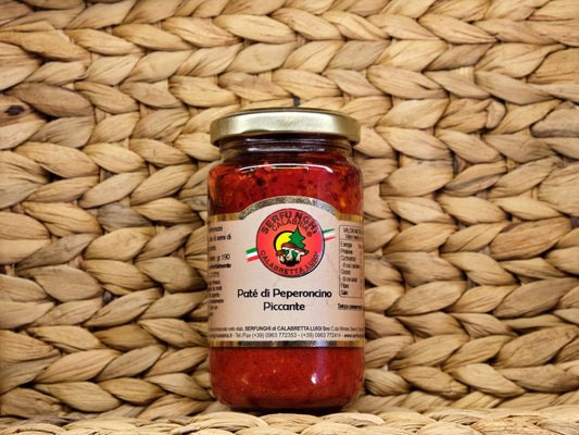 Fai la tua spesa online di qualità su Vivery direttamente dai piccoli negozi di Milano e ricevi in giornata Patè peperoncino piccante. Vivery è il tuo negozio online di qualità, dove trovi i migliori prodotti da dispensa come conserve, snak, passate, sughi, legumi e tanto altro. Scopri su Vivery la nostra selezione di prodotti da dispensa. Consegna in giornata e al piano in tutta Milano!